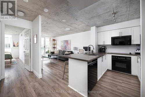 705 - 311 Richmond Street E, Toronto, ON - Indoor Photo Showing Kitchen