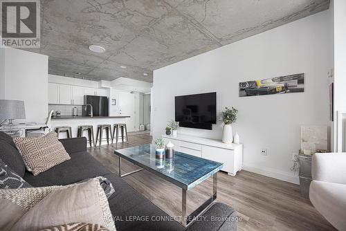 705 - 311 Richmond Street E, Toronto, ON - Indoor Photo Showing Living Room