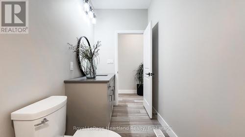 30 Silver Creek Road, Huron East (Seaforth), ON - Indoor Photo Showing Bathroom