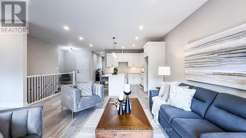 30 Silver Creek Road, Huron East (Seaforth), ON - Indoor Photo Showing Living Room