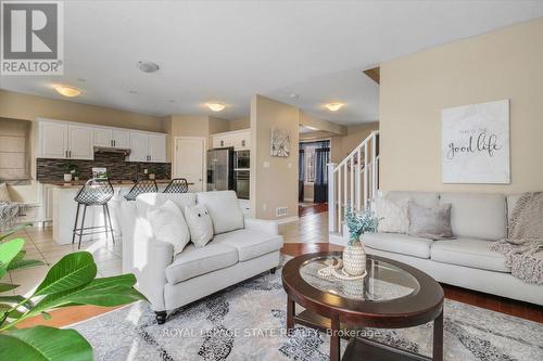 9 Tolton Drive, Guelph, ON - Indoor Photo Showing Living Room