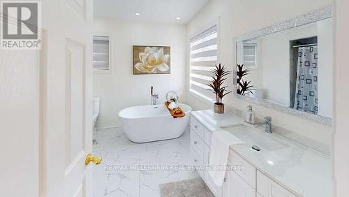 25 Trevino Crescent, Brampton, ON - Indoor Photo Showing Bathroom