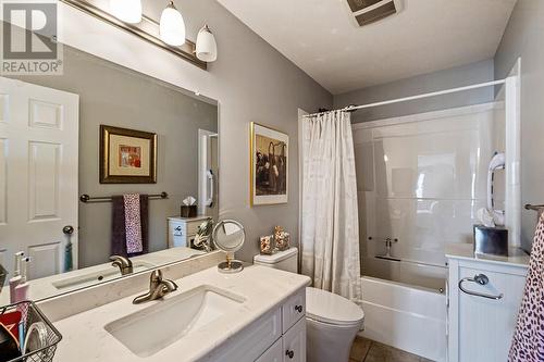 1967 Underhill Street Unit# 605 Lot# 99, Kelowna, BC - Indoor Photo Showing Bathroom