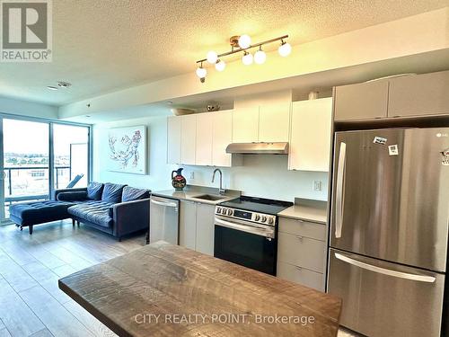 B612 - 3200 Dakota Common, Burlington, ON - Indoor Photo Showing Kitchen With Double Sink