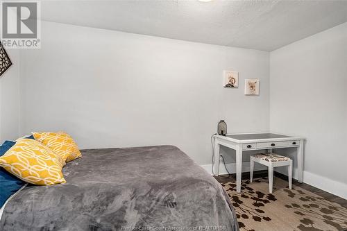 797 Bridge Avenue, Windsor, ON - Indoor Photo Showing Bedroom