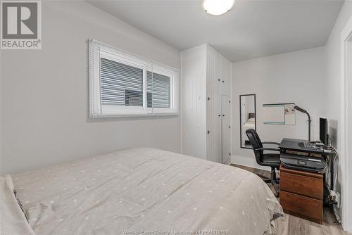 797 Bridge Avenue, Windsor, ON - Indoor Photo Showing Bedroom