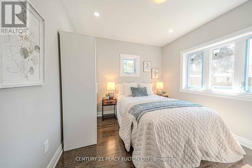 250 Mcnaughton Avenue, Oshawa, ON - Indoor Photo Showing Bedroom