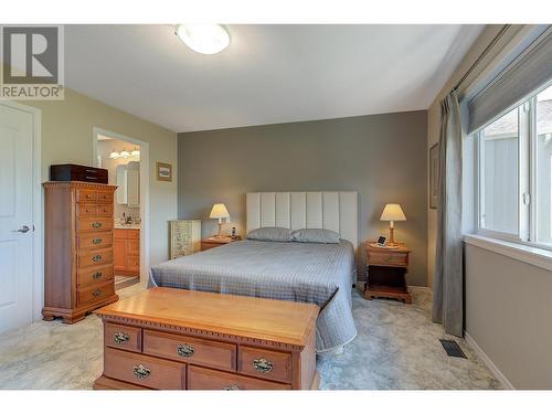 580 Denali Drive, Kelowna, BC - Indoor Photo Showing Bedroom