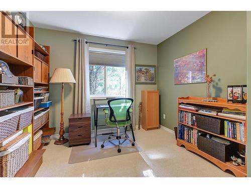 3rd bedroom with closet used as a den. - 580 Denali Drive, Kelowna, BC - Indoor Photo Showing Office