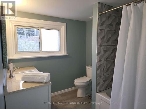 478 George Street, Central Elgin (Port Stanley), ON - Indoor Photo Showing Bathroom