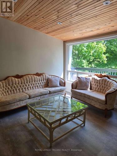 478 George Street, Central Elgin (Port Stanley), ON - Indoor Photo Showing Living Room