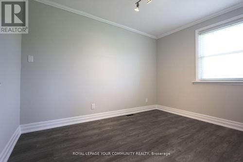 Main Fl - 20151 Bathurst Street, East Gwillimbury, ON - Indoor Photo Showing Other Room