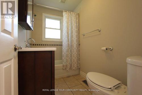 Main Fl - 20151 Bathurst Street, East Gwillimbury, ON - Indoor Photo Showing Bathroom