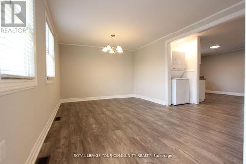 Main Fl - 20151 Bathurst Street, East Gwillimbury, ON - Indoor Photo Showing Other Room