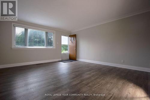 Main Fl - 20151 Bathurst Street, East Gwillimbury, ON - Indoor Photo Showing Other Room