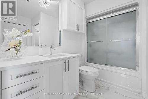 212 - 229 Water Street E, Cornwall, ON - Indoor Photo Showing Bathroom