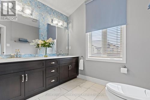 5 - 1023 Devonshire Avenue, Woodstock (Woodstock - North), ON - Indoor Photo Showing Bathroom