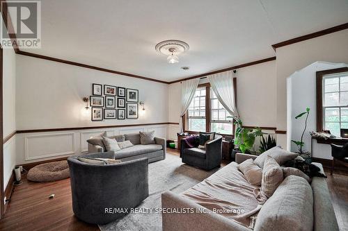 29 Whitehall Road, Toronto, ON - Indoor