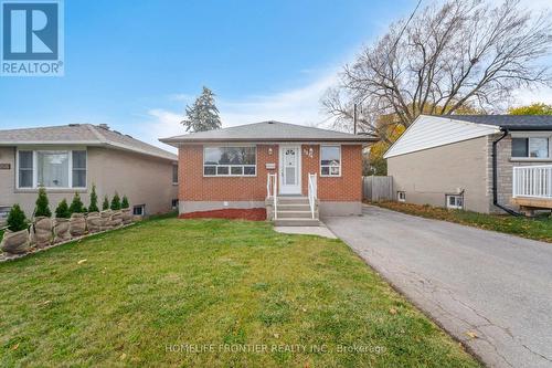 1204 Simcoe Street S, Oshawa, ON - Outdoor