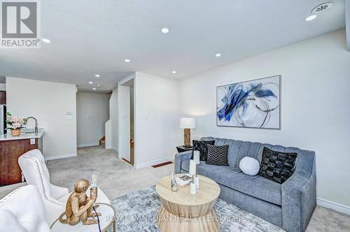 57 - 755 Linden Drive, Cambridge, ON - Indoor Photo Showing Living Room