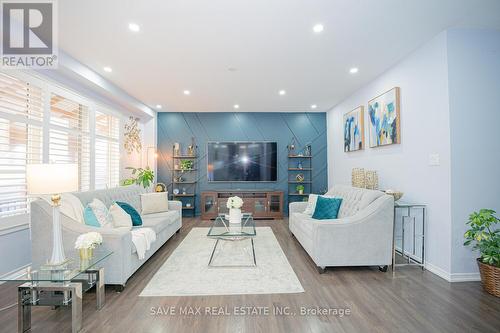 51 Burgess Crescent, Brantford, ON - Indoor Photo Showing Living Room