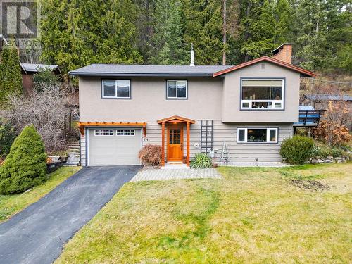 1745 Ridgewood Road, Nelson, BC - Outdoor