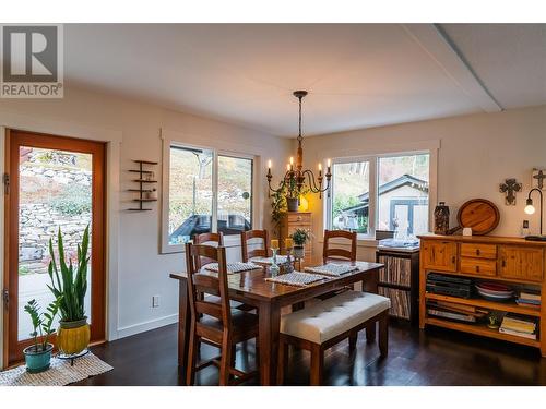 1745 Ridgewood Road, Nelson, BC - Indoor Photo Showing Dining Room