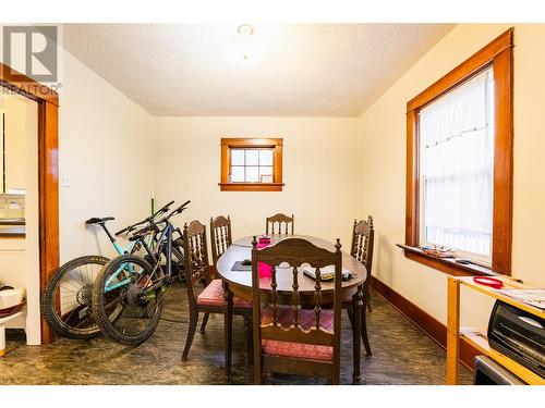 220-222 Vernon Street, Nelson, BC - Indoor Photo Showing Dining Room