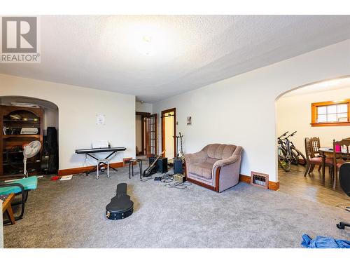 220-222 Vernon Street, Nelson, BC - Indoor