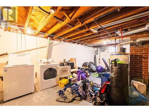 220-222 Vernon Street, Nelson, BC - Indoor Photo Showing Laundry Room