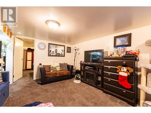 220-222 Vernon Street, Nelson, BC - Indoor