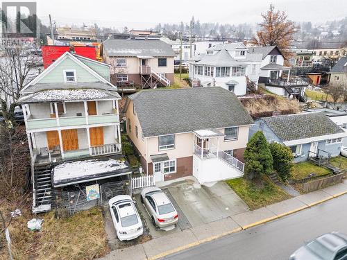 220-222 Vernon Street, Nelson, BC - Outdoor With Facade