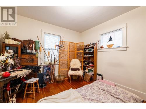 220-222 Vernon Street, Nelson, BC - Indoor Photo Showing Bedroom