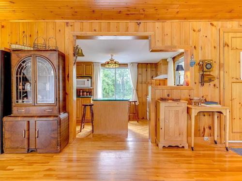 Kitchen - 35 Rue Academy, Sutton, QC - Indoor Photo Showing Other Room