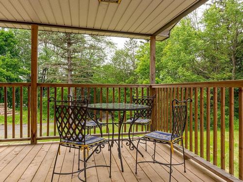 Patio - 35 Rue Academy, Sutton, QC - Outdoor With Deck Patio Veranda With Exterior