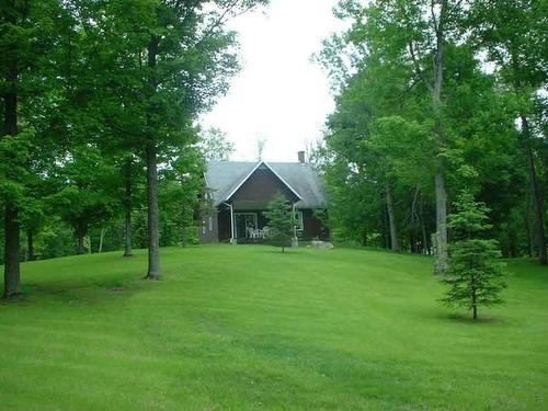 Back facade - 14 Rue Highland, Sutton, QC - Outdoor