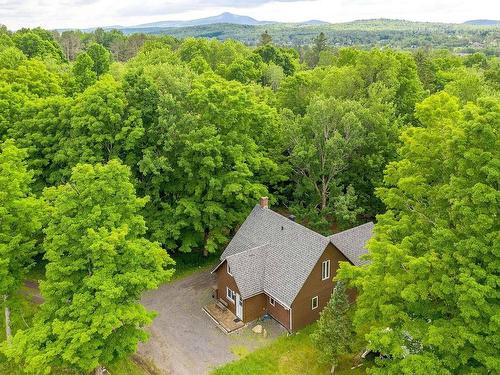 Aerial photo - 14 Rue Highland, Sutton, QC - Outdoor