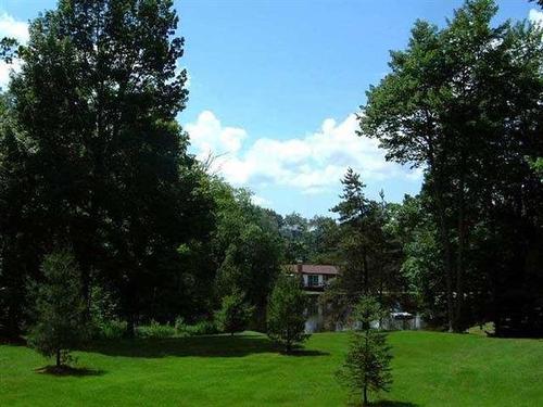 Vue - Rue Highland, Sutton, QC 