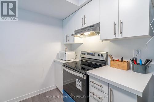 13 - 175 Veterans Drive, Brampton, ON - Indoor Photo Showing Kitchen