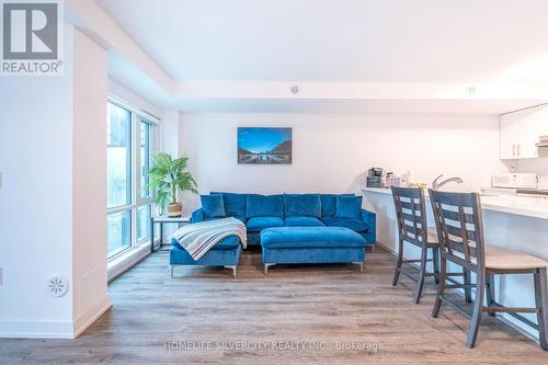 13 - 175 Veterans Drive, Brampton, ON - Indoor Photo Showing Living Room