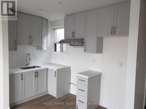 2Nd Apt - 2875 Dufferin Street, Toronto, ON - Indoor Photo Showing Kitchen