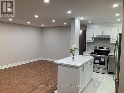 1904 - 10 Sunny Glen Way, Toronto, ON - Indoor Photo Showing Kitchen