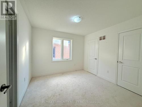 4 Hayeraft Street, Whitby, ON - Indoor Photo Showing Other Room