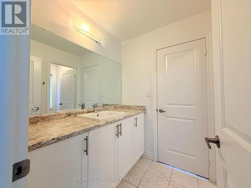 4 Hayeraft Street, Whitby, ON - Indoor Photo Showing Bathroom