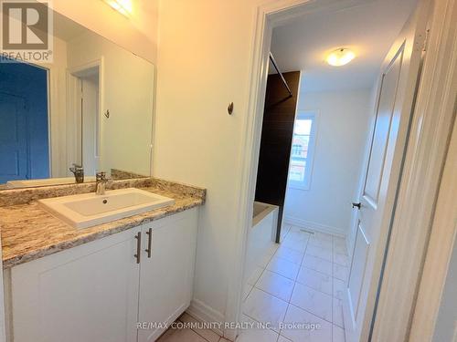 4 Hayeraft Street, Whitby, ON - Indoor Photo Showing Bathroom