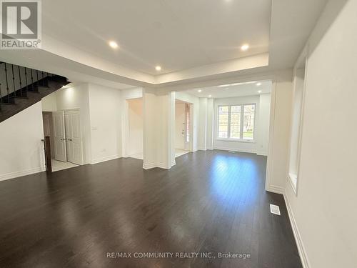 4 Hayeraft Street, Whitby, ON - Indoor Photo Showing Other Room