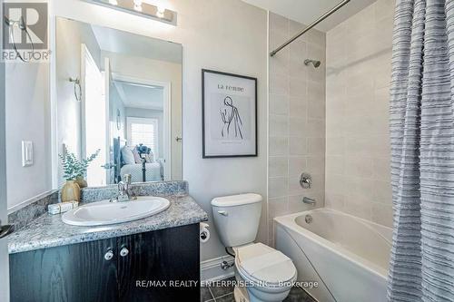 39 Lampman Crescent, Brampton, ON - Indoor Photo Showing Bathroom