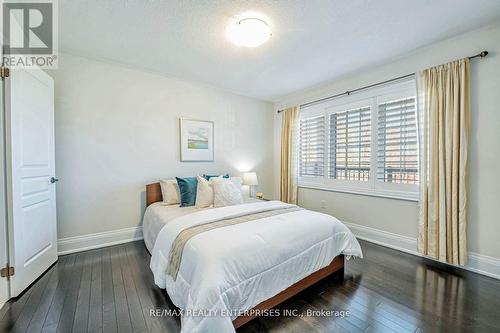 39 Lampman Crescent, Brampton, ON - Indoor Photo Showing Bedroom