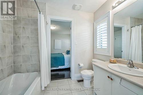 39 Lampman Crescent, Brampton, ON - Indoor Photo Showing Bathroom