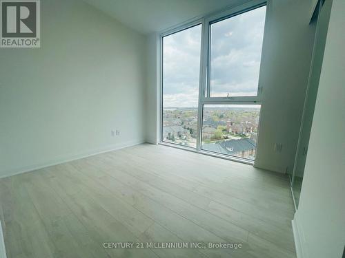 1014 - 10 Gatineau Drive, Vaughan, ON - Indoor Photo Showing Other Room